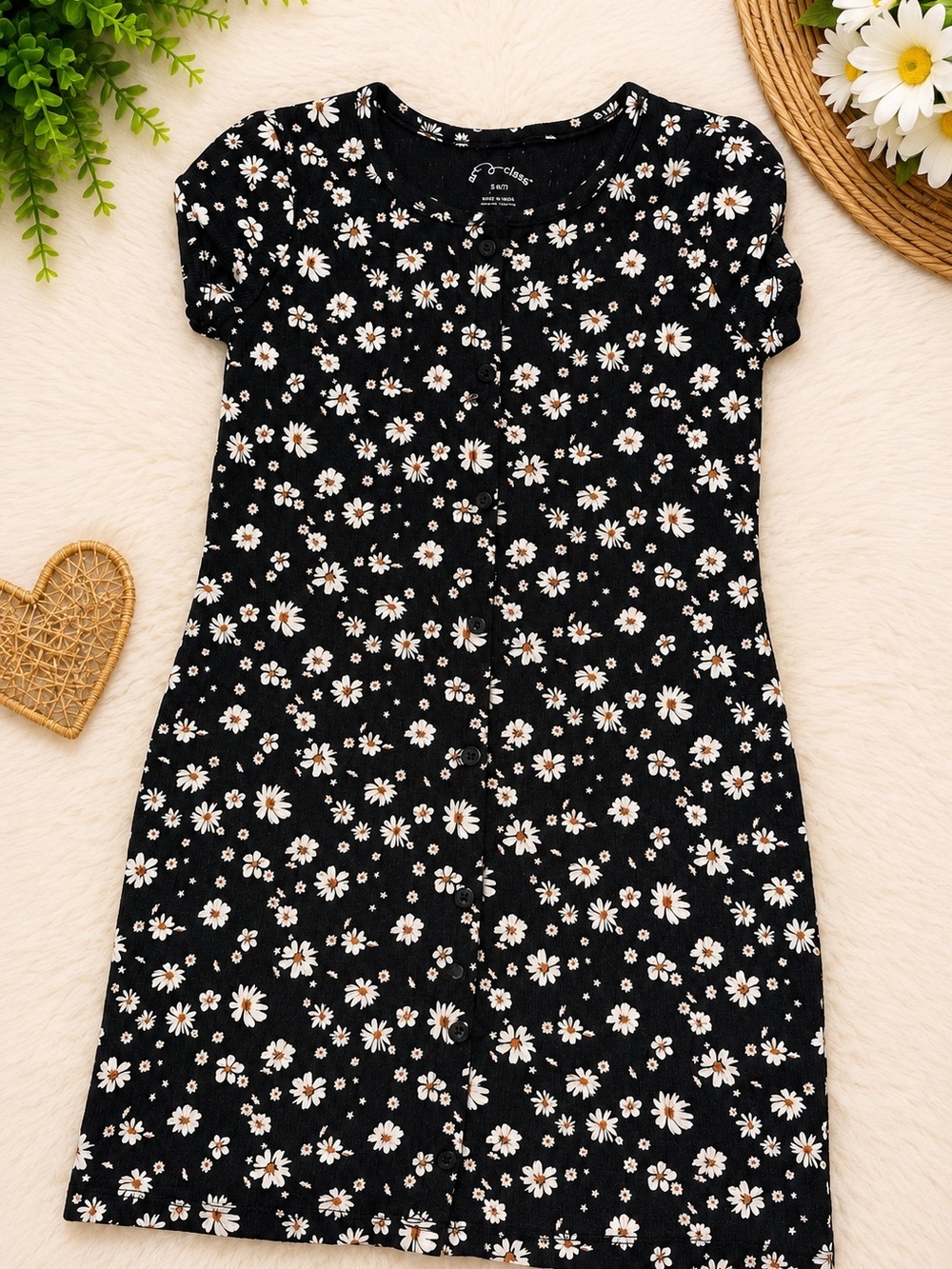 Art class daisy dress size 6-7 girls dress